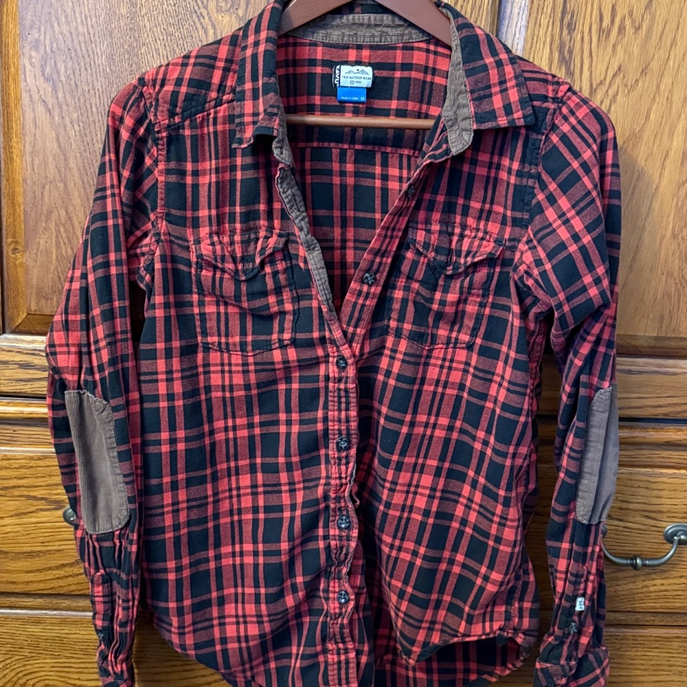 Kavu button down plaid top